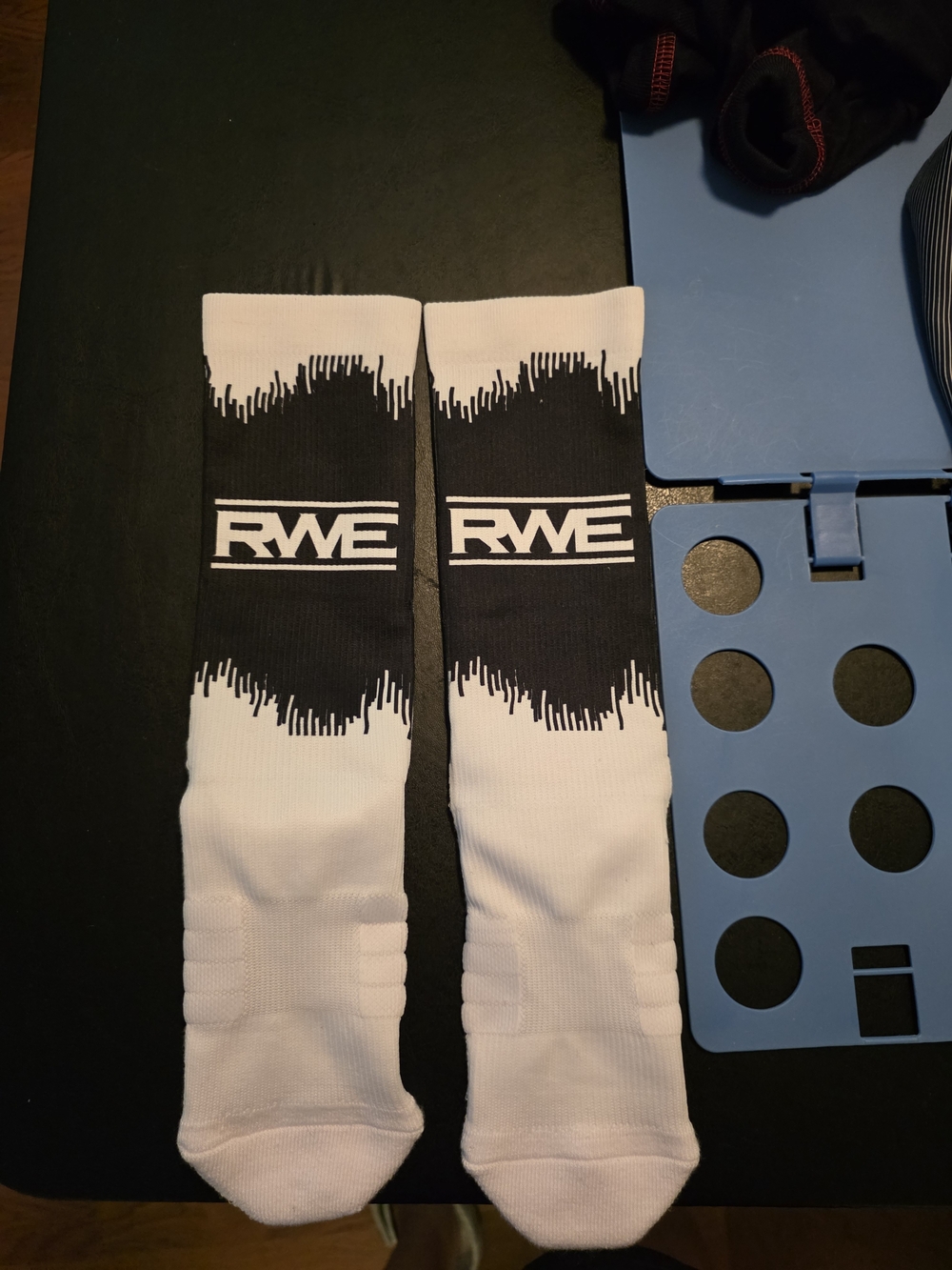Black & White Performance Crew Socks - Men